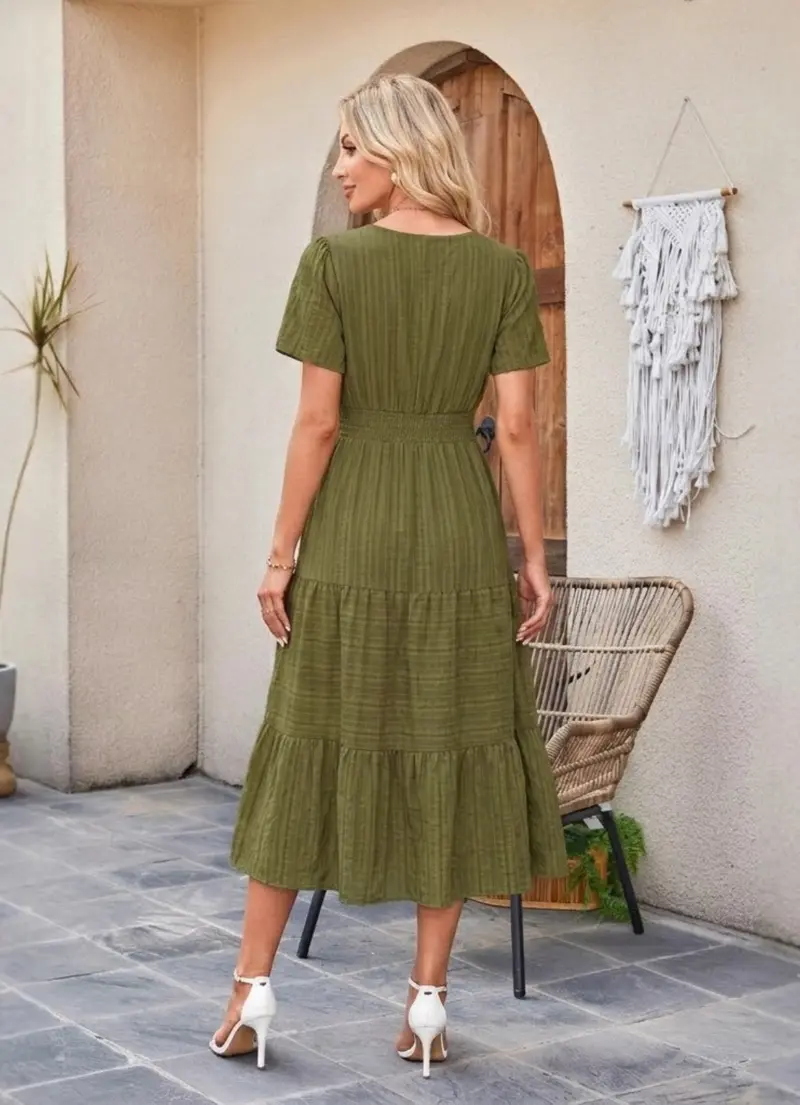 Astrelle - Strukturiertes, stufiges Maxikleid