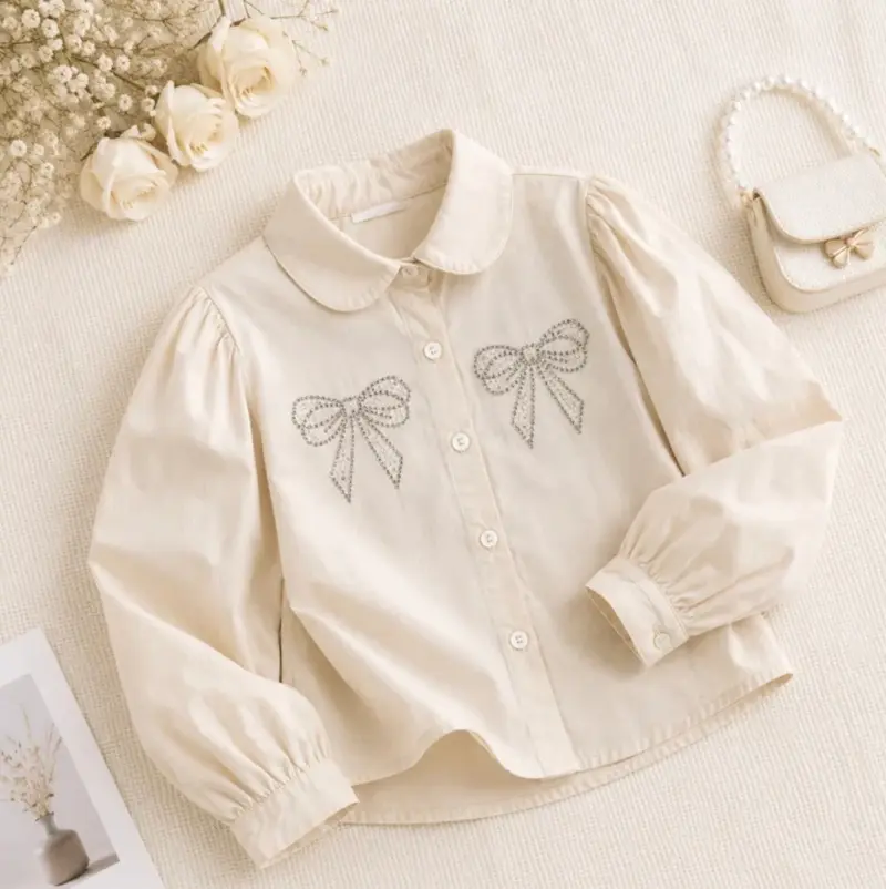 Blouse strikjes