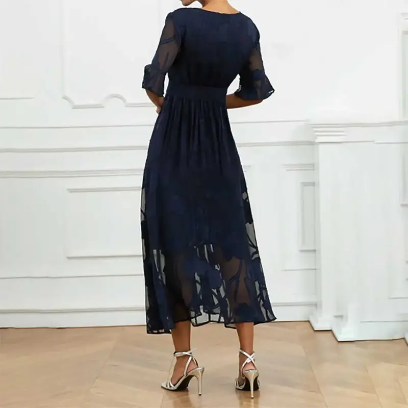 Celira™ Kleid mit Raffiniertem Floral-Design