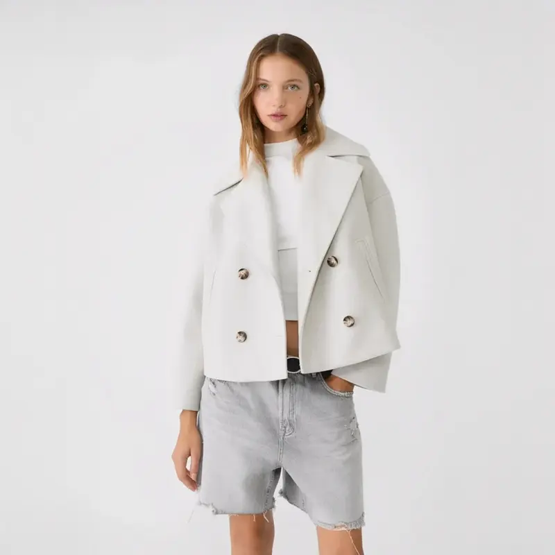 Claire - Schicke und stilvolle Jacke