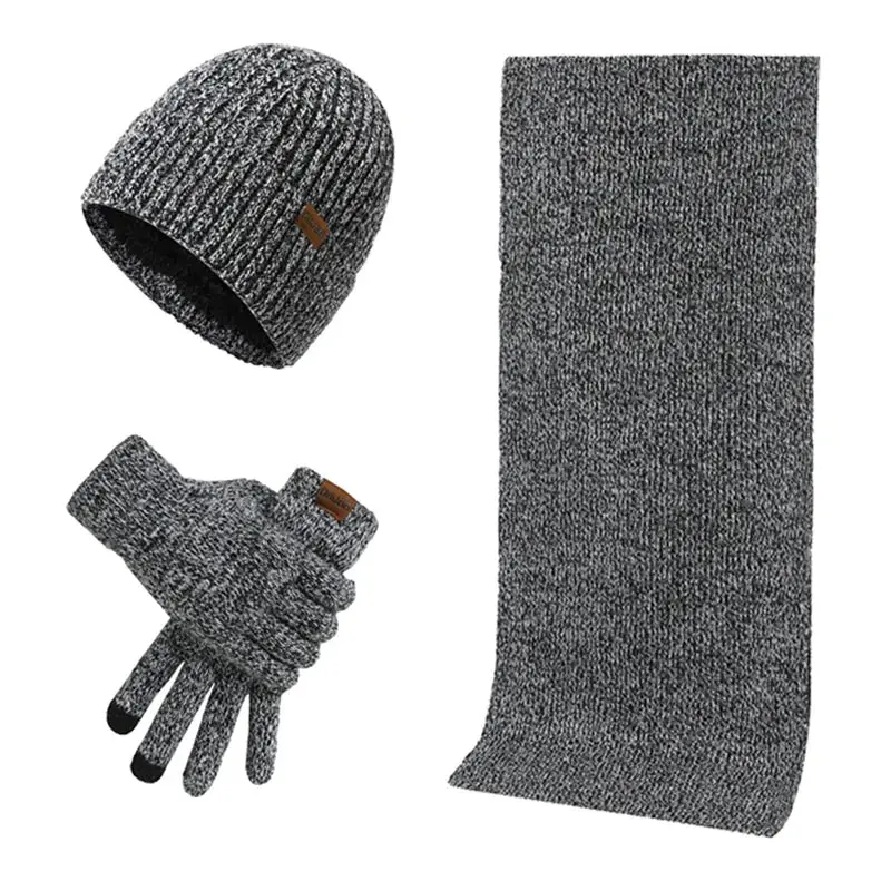 Cooles Winter-Set mit Mütze, Schal und Handschuhen