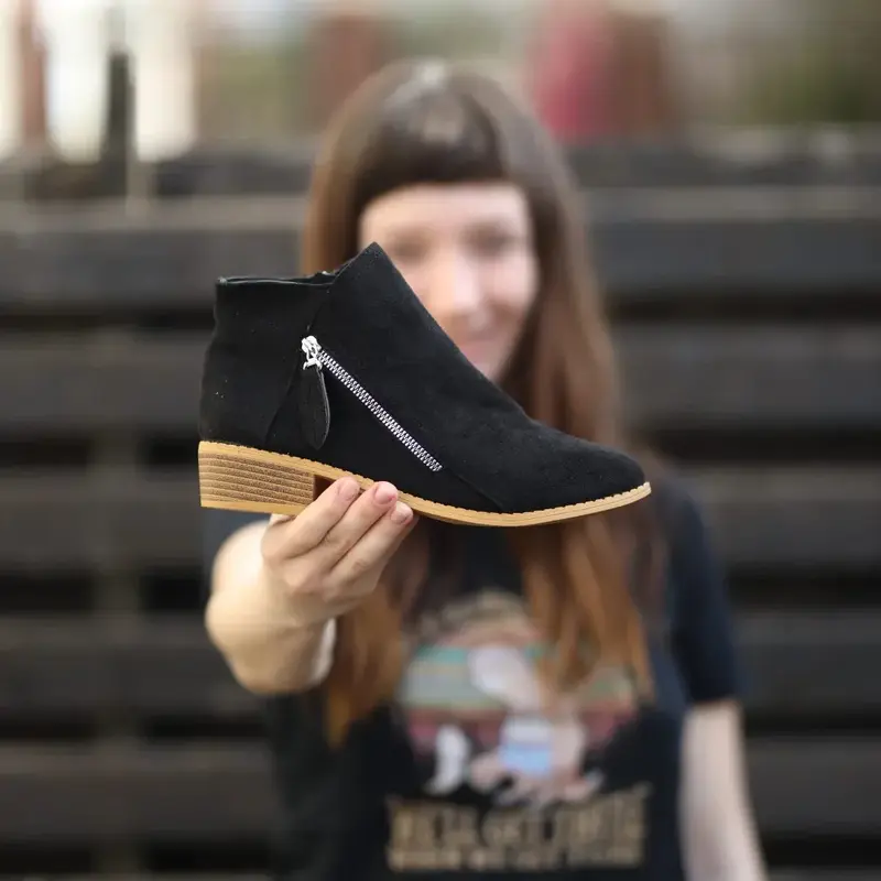 Daniela | Elegante Und Moderne Quasten Stiefeletten