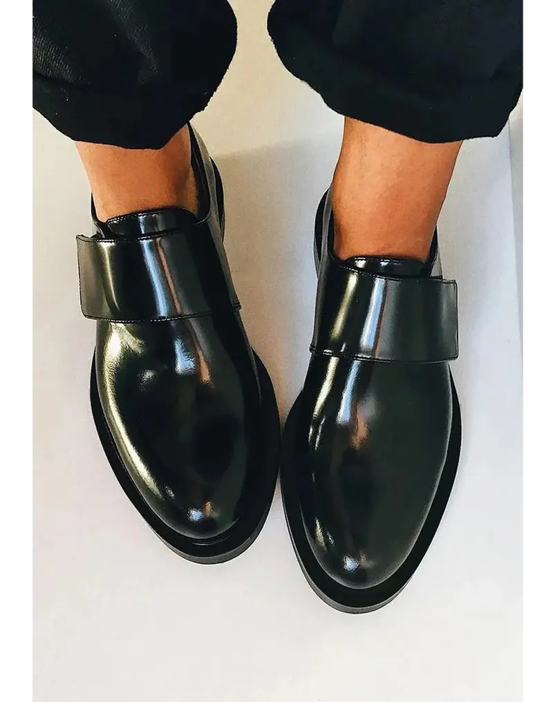 Emma | Riemchen Schlupf Loafer