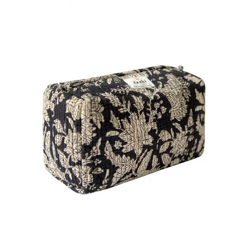 Esha Black Quilted Washbag