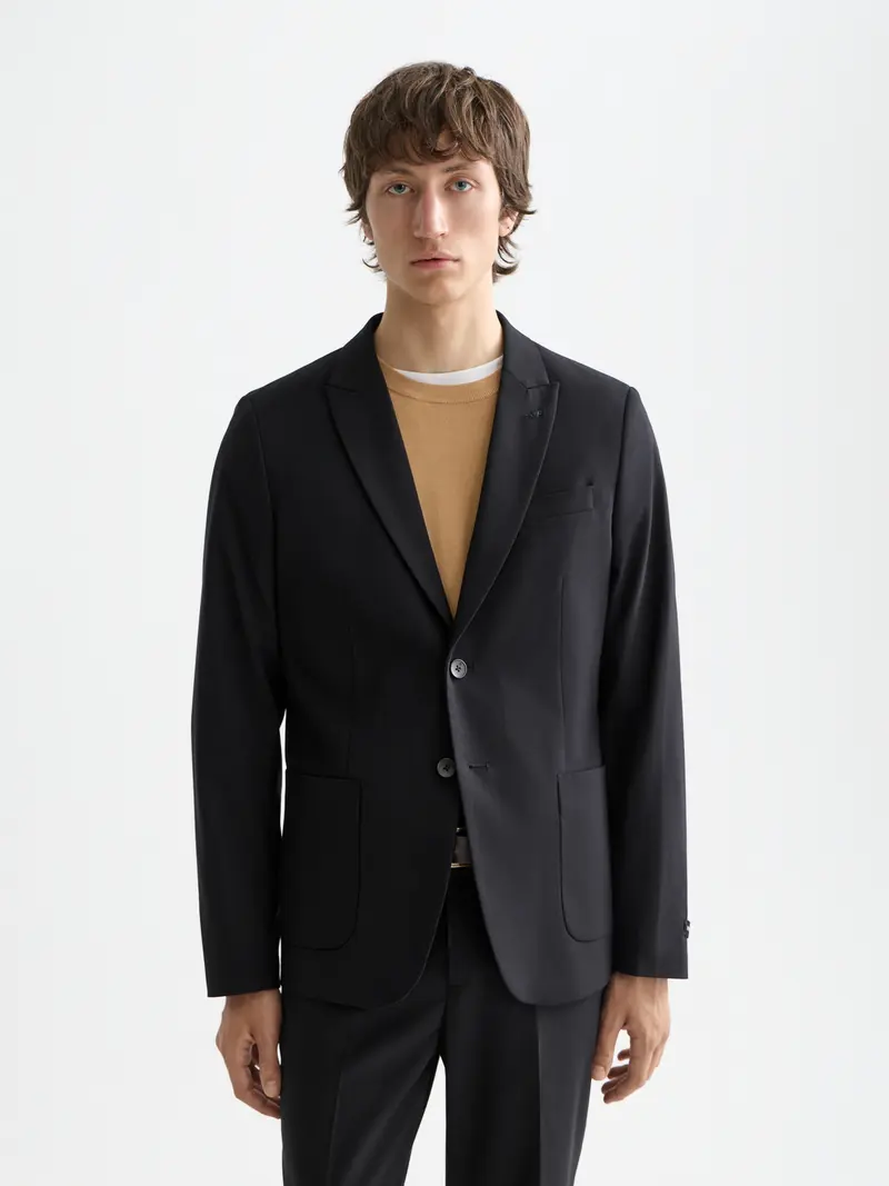 Essentials — Unconstructed Peak Lapel Cool-Wool Blazer