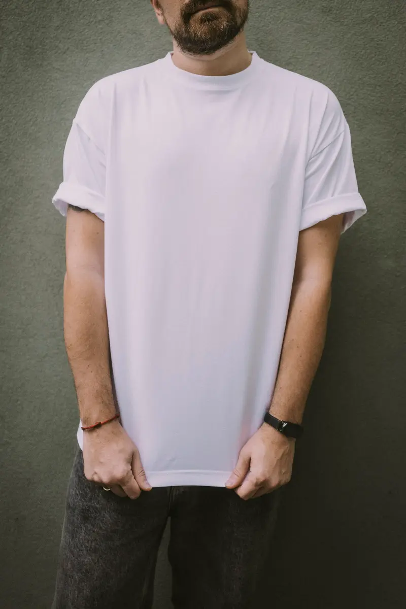 Every.body Unisex Light Oversized T-shirt