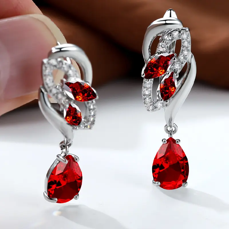 High-End Accessible Luxury Ear Jewelry