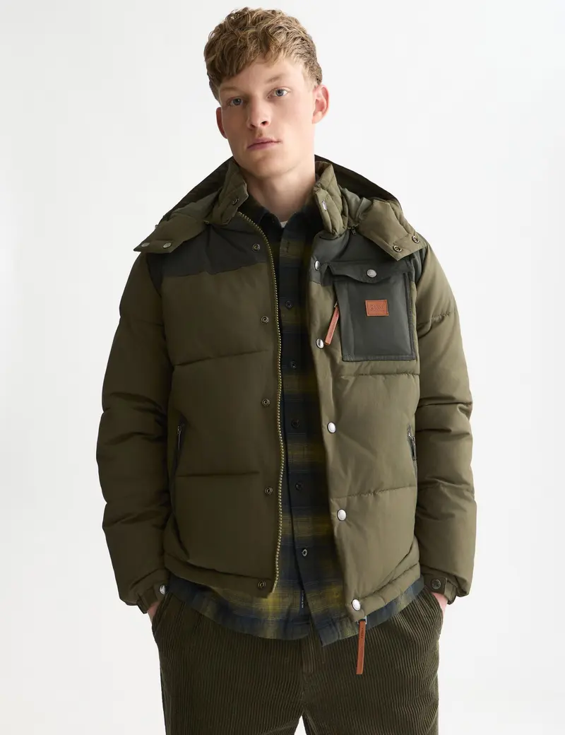 Hooded puffer jacket