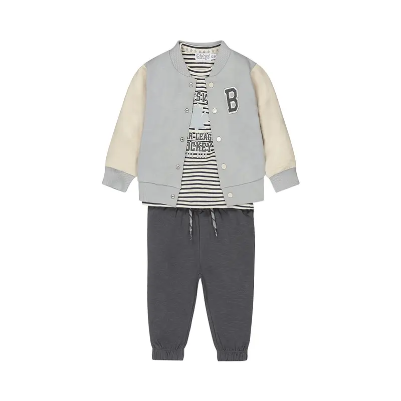 Jack, T-shirt + Broek O56591