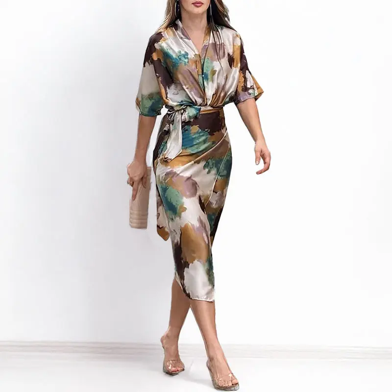 Jelyra - schimmerndes Midi-Wickelkleid