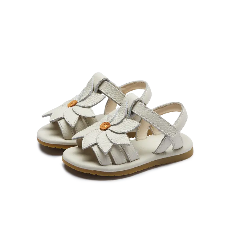 Jiles Fields Sandals | Daisy | Off White Leather