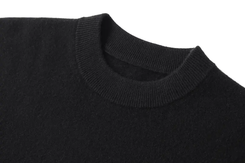 Jonas | Bequemer Pullover in tiefem Schwarz