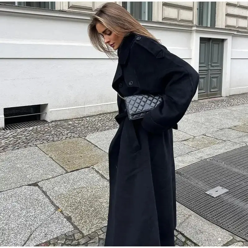 Langer Damen-Trenchcoat mit Gürtelmanschetten