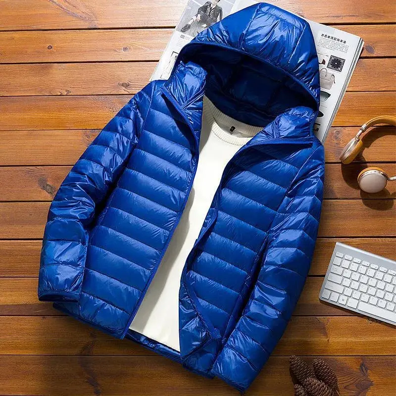 Leichte Steppjacke mit Kapuze für kalte Tage