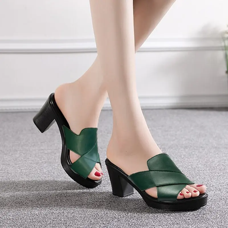 Minki – Elegante Orthopädische Sandalen