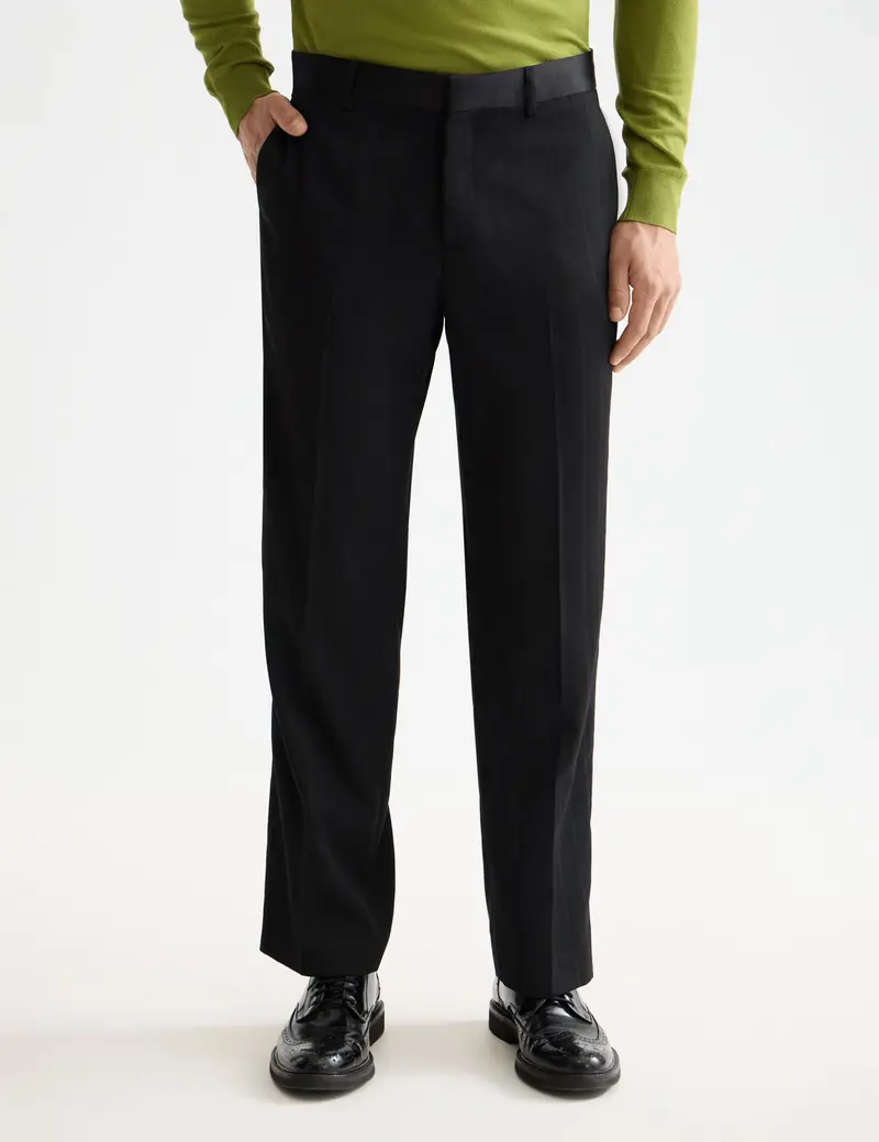 Otis- sateen-trimmed structure stripe relaxed straight chino