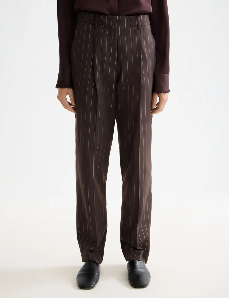 Robyn - high rise relaxed tapered leg