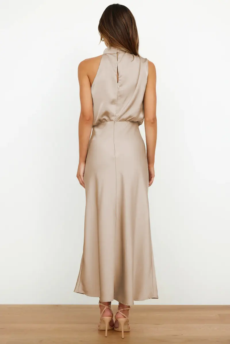 Rosemary | Neckholder Abendkleid