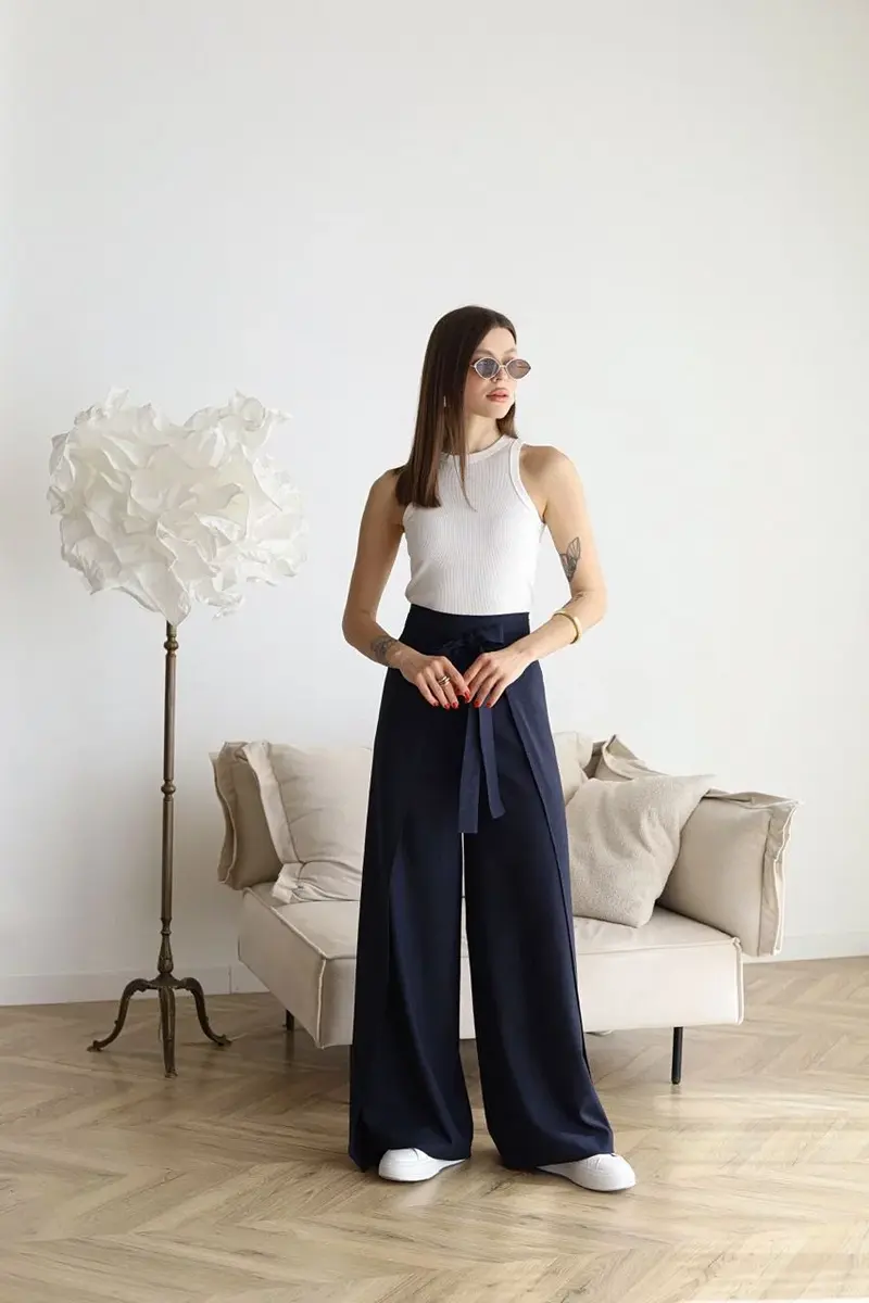 Stella | Weite Leinenhosen mit Spitze