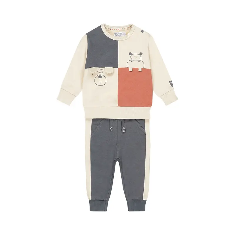 Sweater + Broek O56630