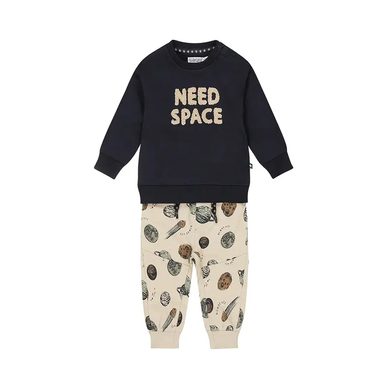Sweater + Broek O56671