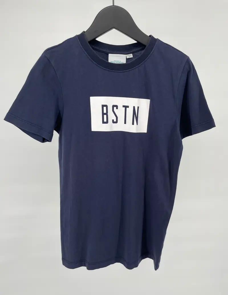 T-shirt Donkerblauw Wit Logo Maat 128 / 134