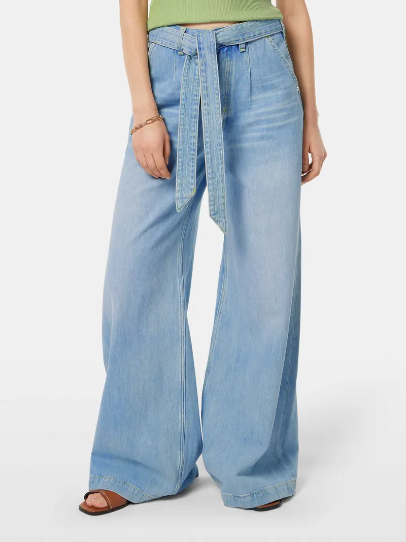 The Wave Wide Leg Jeans | Luna Blue Light