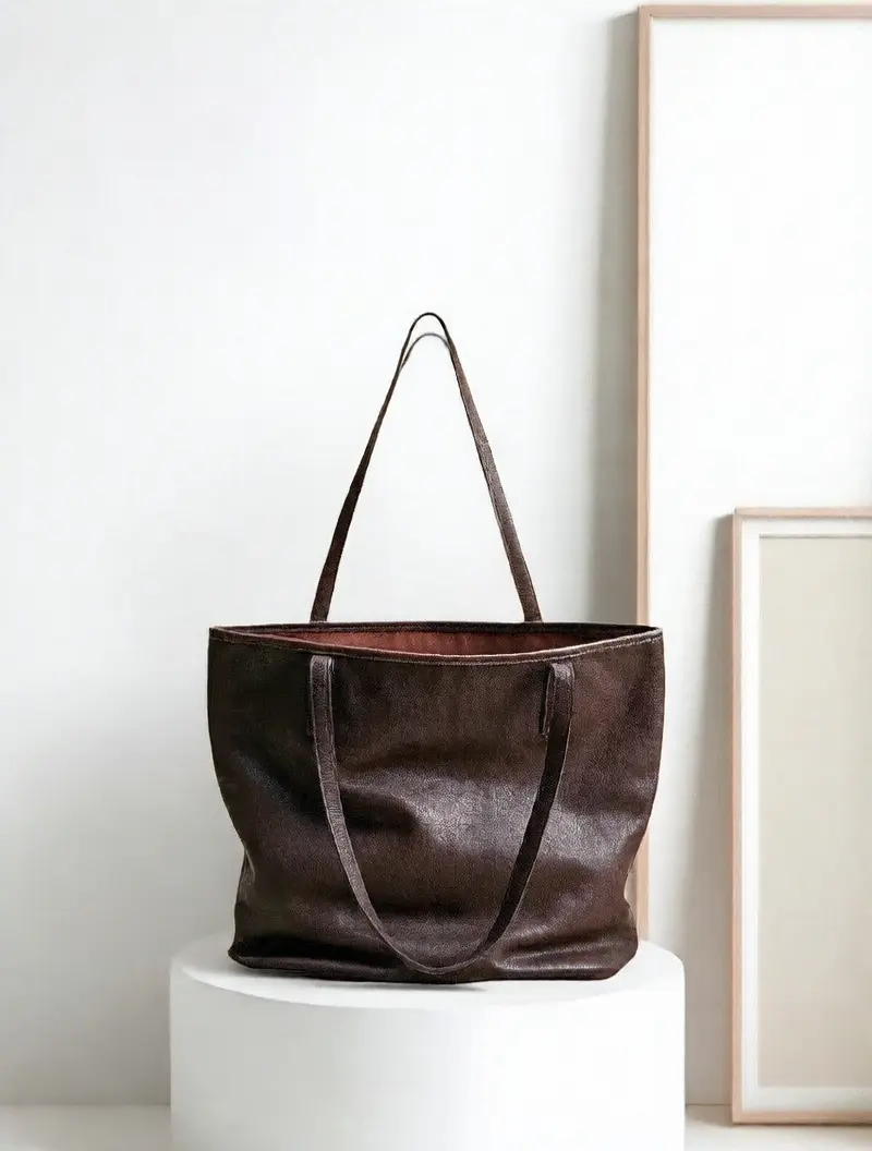 Vegetable-Tanned Cowhide Tote Bag for Women