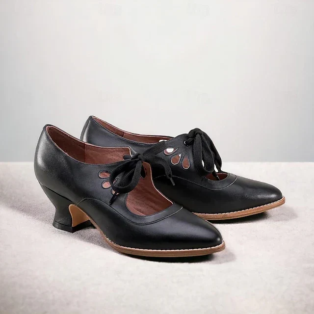 Veralyn - Vintage Schnürpumps mit Kitten-Heels